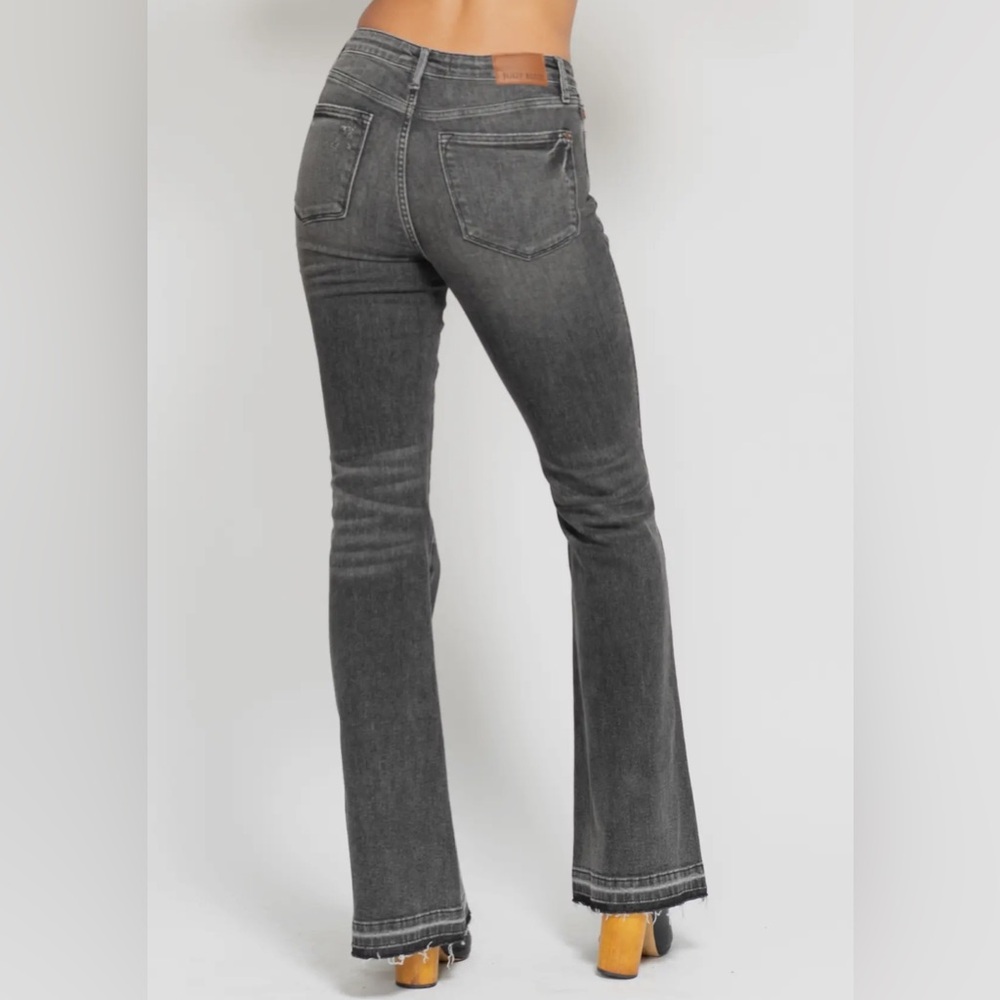 NWT Judy Blue Tummy Control Washed Gray Release Hem Flare Jeans Medium Rise - Picture 7 of 10
